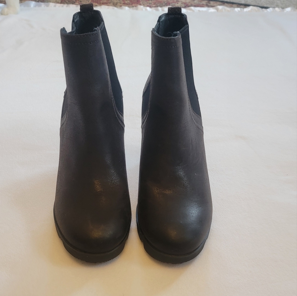 Sorel Joan Uptown Chelsea Boots